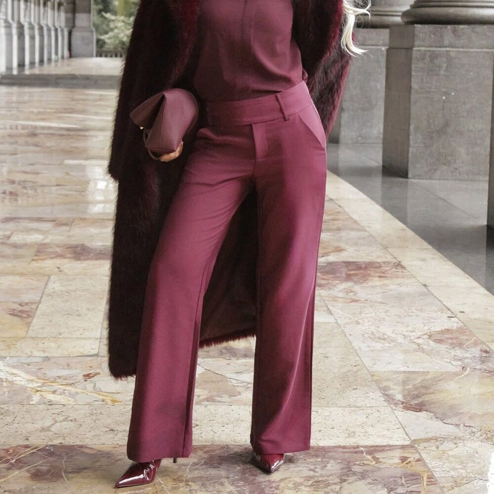 Maroon Elegant Women's Waist Button Design Pocket Casual Pants